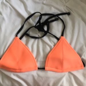 NWOT Triangl Swim Top sz XL